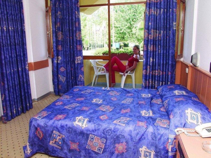 Fame Beach Hotel Кемер Екстериор снимка